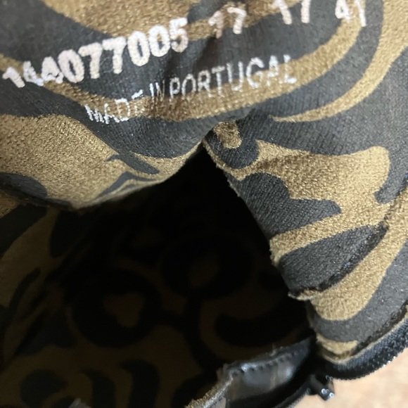 Fly London Black/ Navy Lace Up Ankle Boots Size 41 - Picture 11 of 11